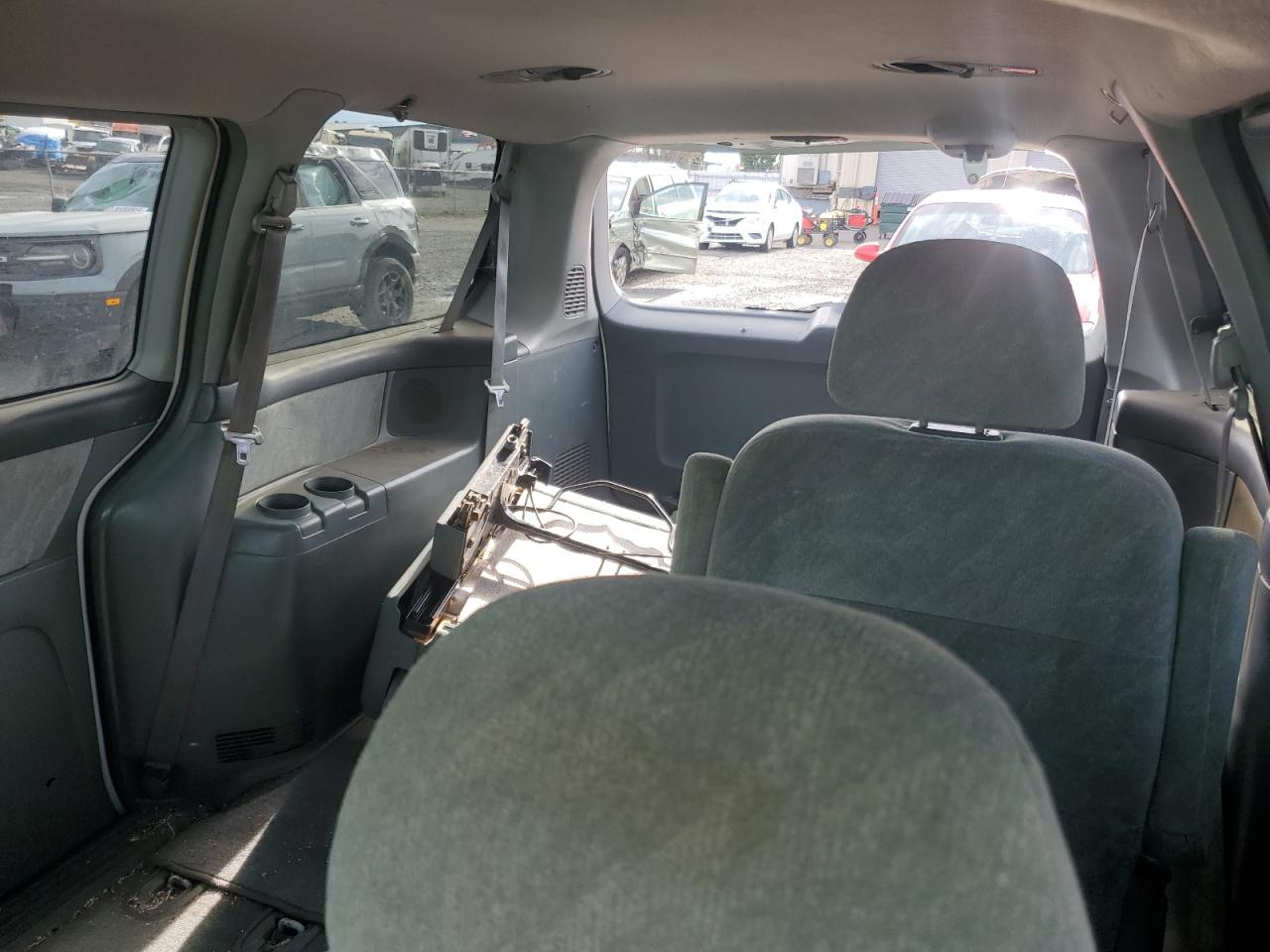 2001 Honda Odyssey Ex VIN: 2HKRL18651H585630 Lot: 91466065