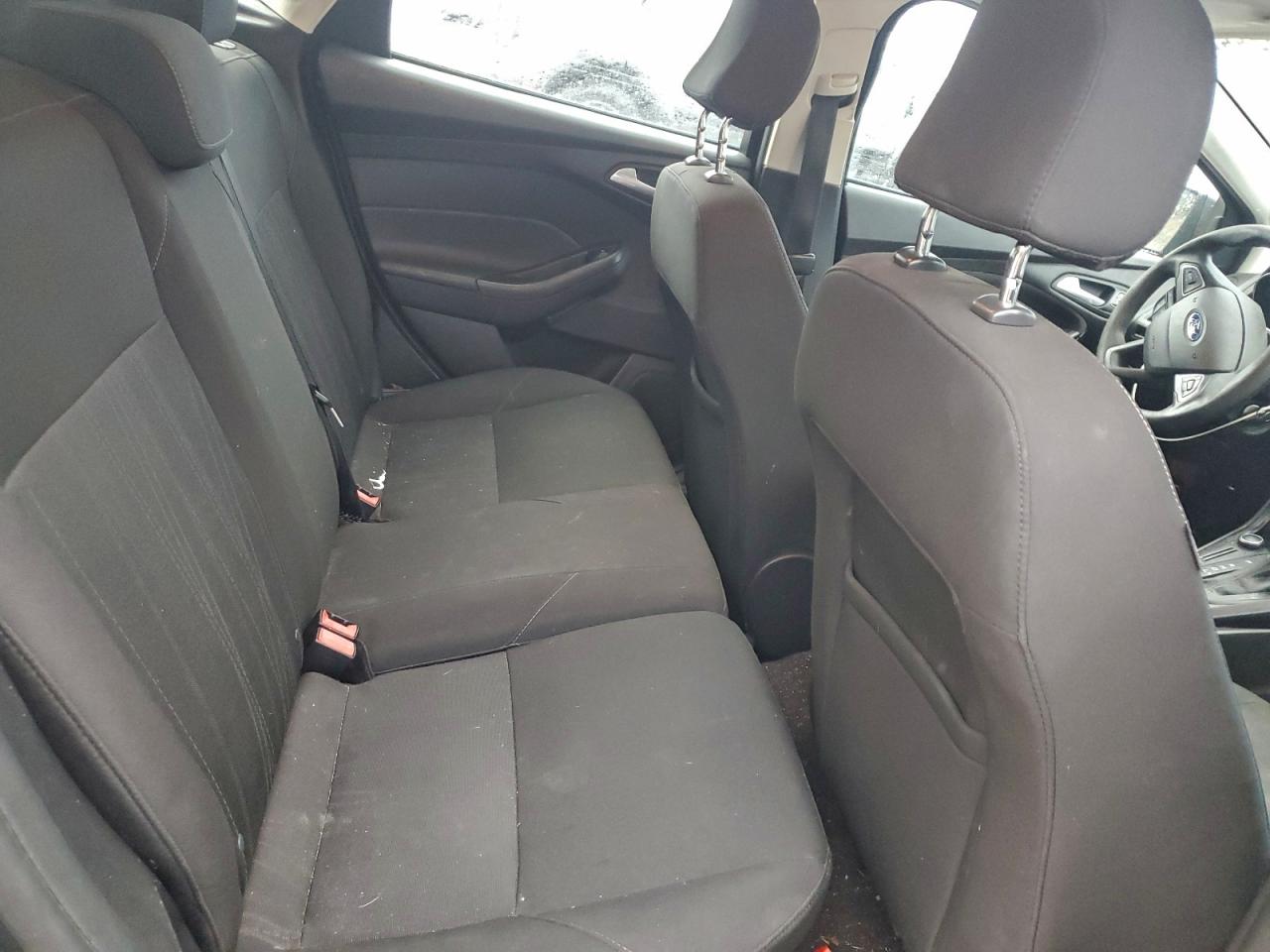 2015 Ford Focus Se VIN: 1FADP3K26FL371822 Lot: 94354465