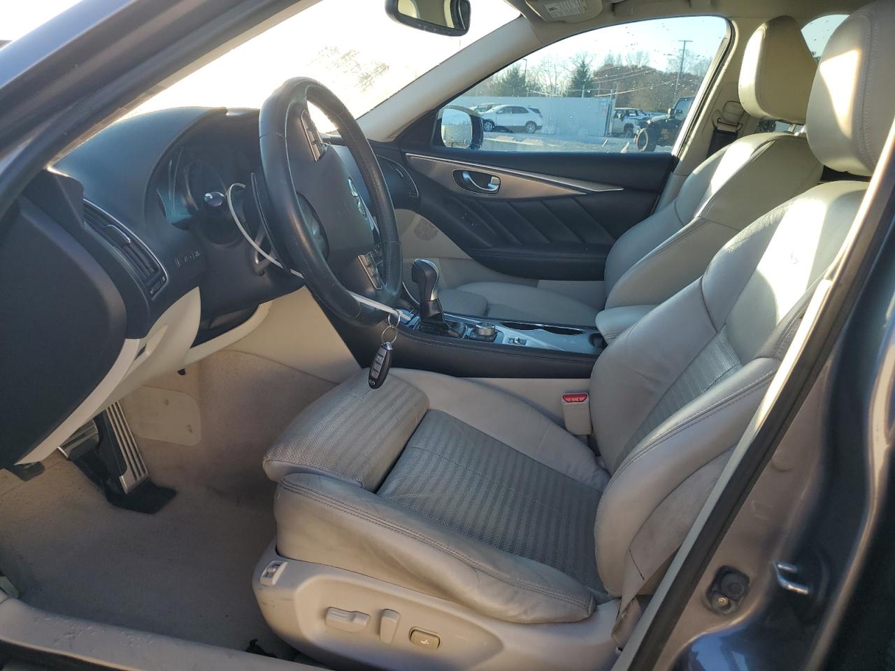 2014 Infiniti Q50 Base VIN: JN1BV7AP2EM688665 Lot: 91900435