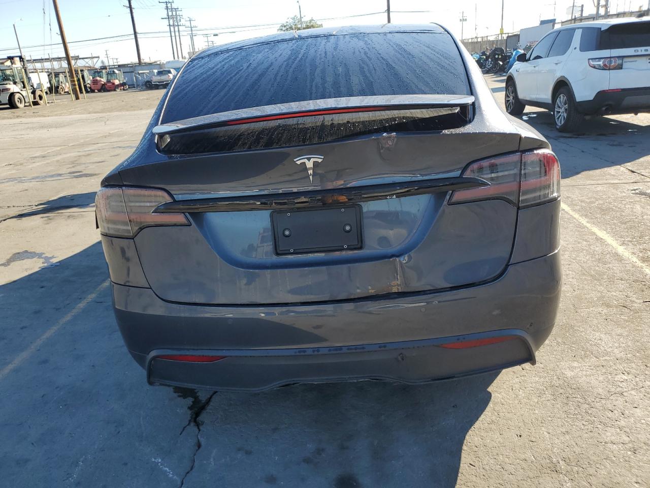 2022 Tesla Model X VIN: 7SAXCDE57NF345653 Lot: 92273515