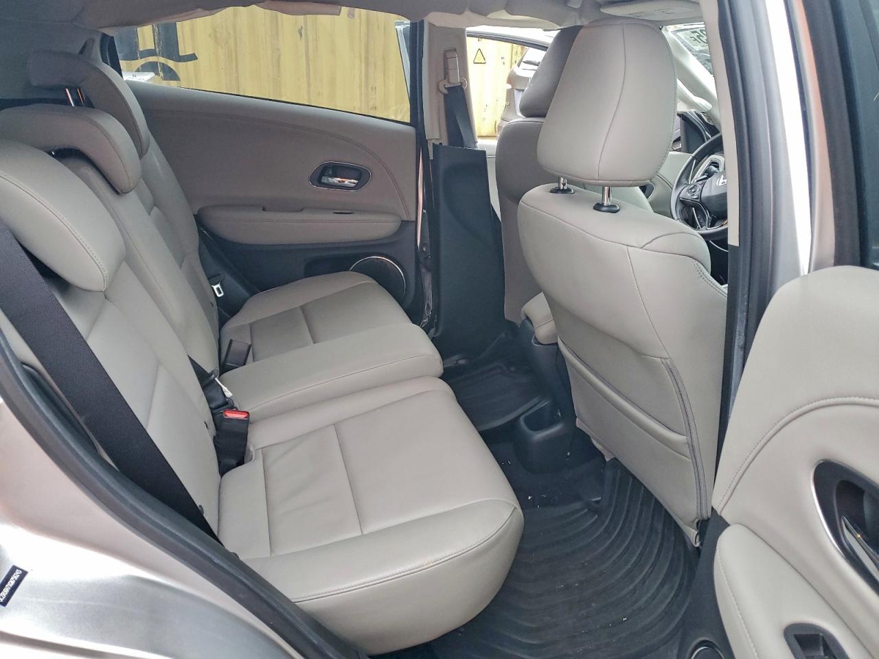 2016 Honda Hr-V Exl VIN: 3CZRU6H7XGM756243 Lot: 94467525