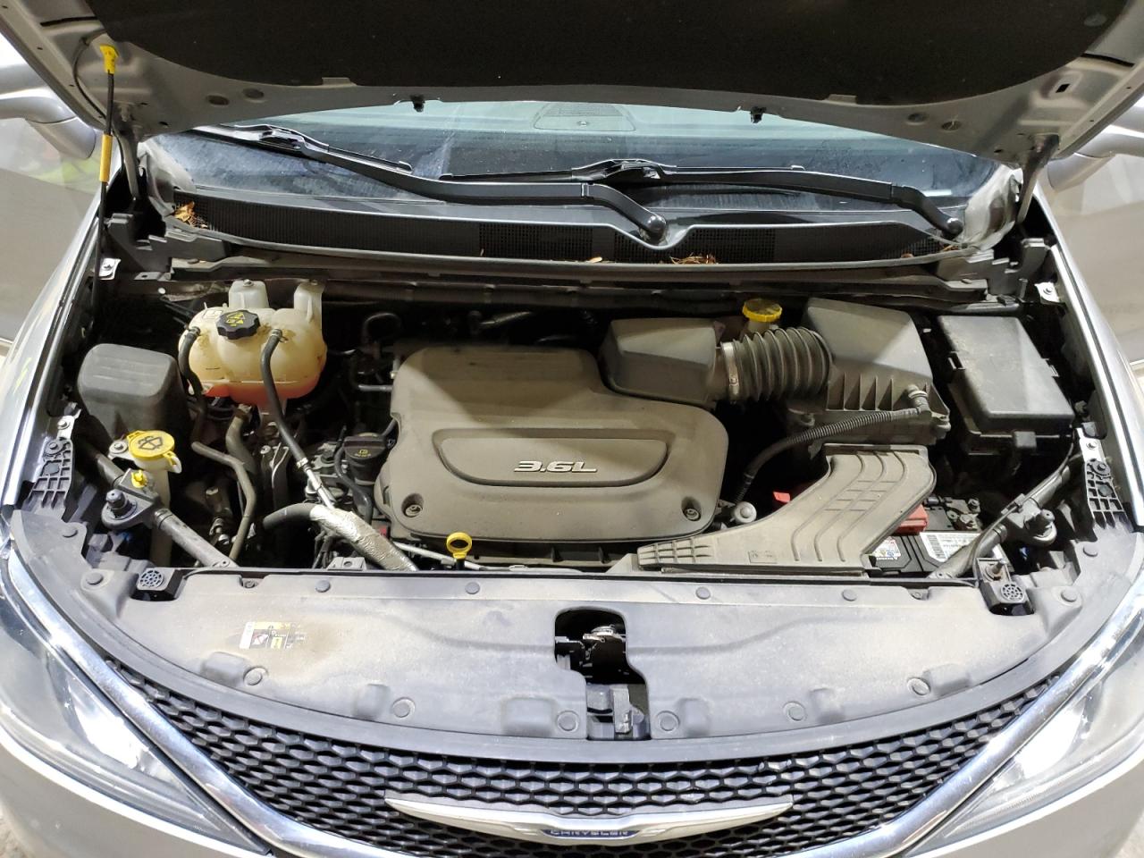 2017 Chrysler Pacifica Touring L Plus VIN: 2C4RC1EGXHR804298 Lot: 92447315