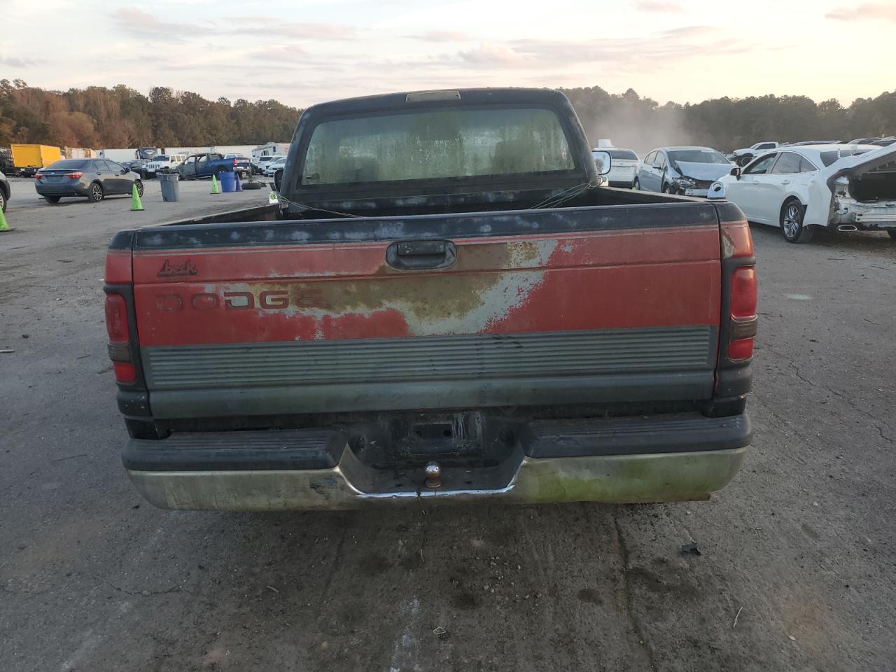 1995 Dodge Ram 1500 VIN: 1B7HC16YXSS352460 Lot: 93385515