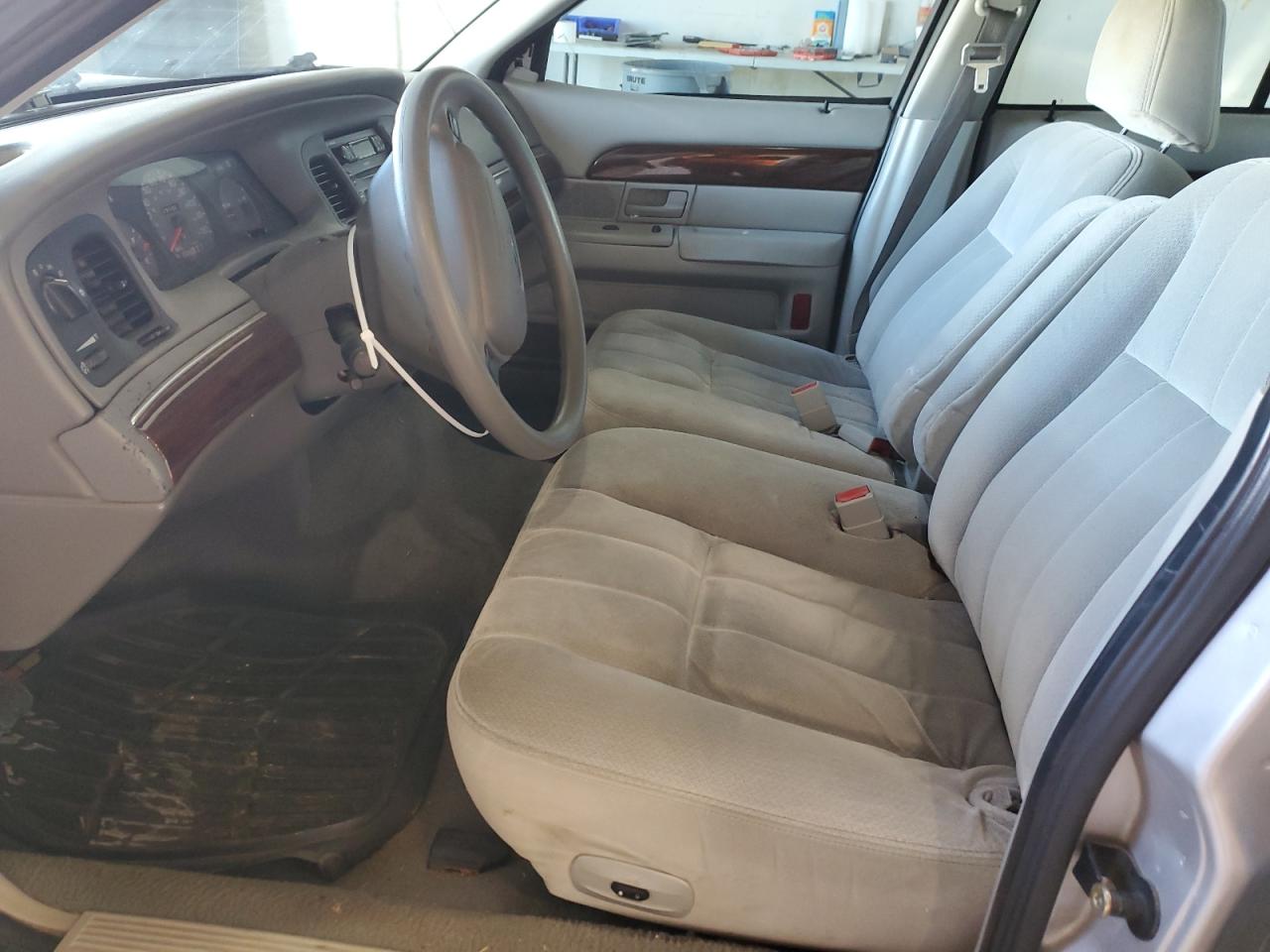 2004 Mercury Grand Marquis Gs VIN: 2MEFM74W74X623434 Lot: 92672305