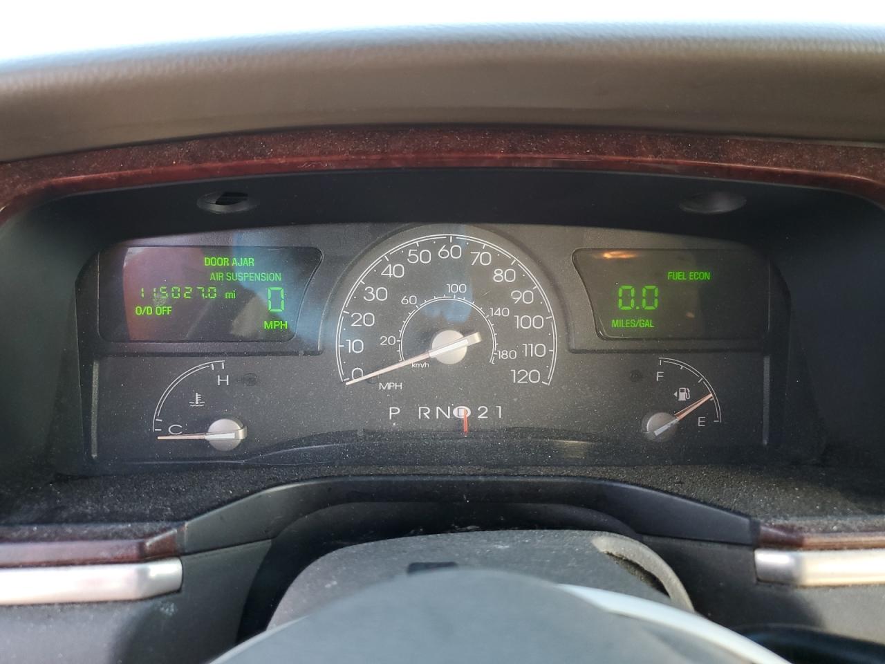 2004 Lincoln Town Car Ultimate VIN: 1LNHM83W54Y602305 Lot: 91967665