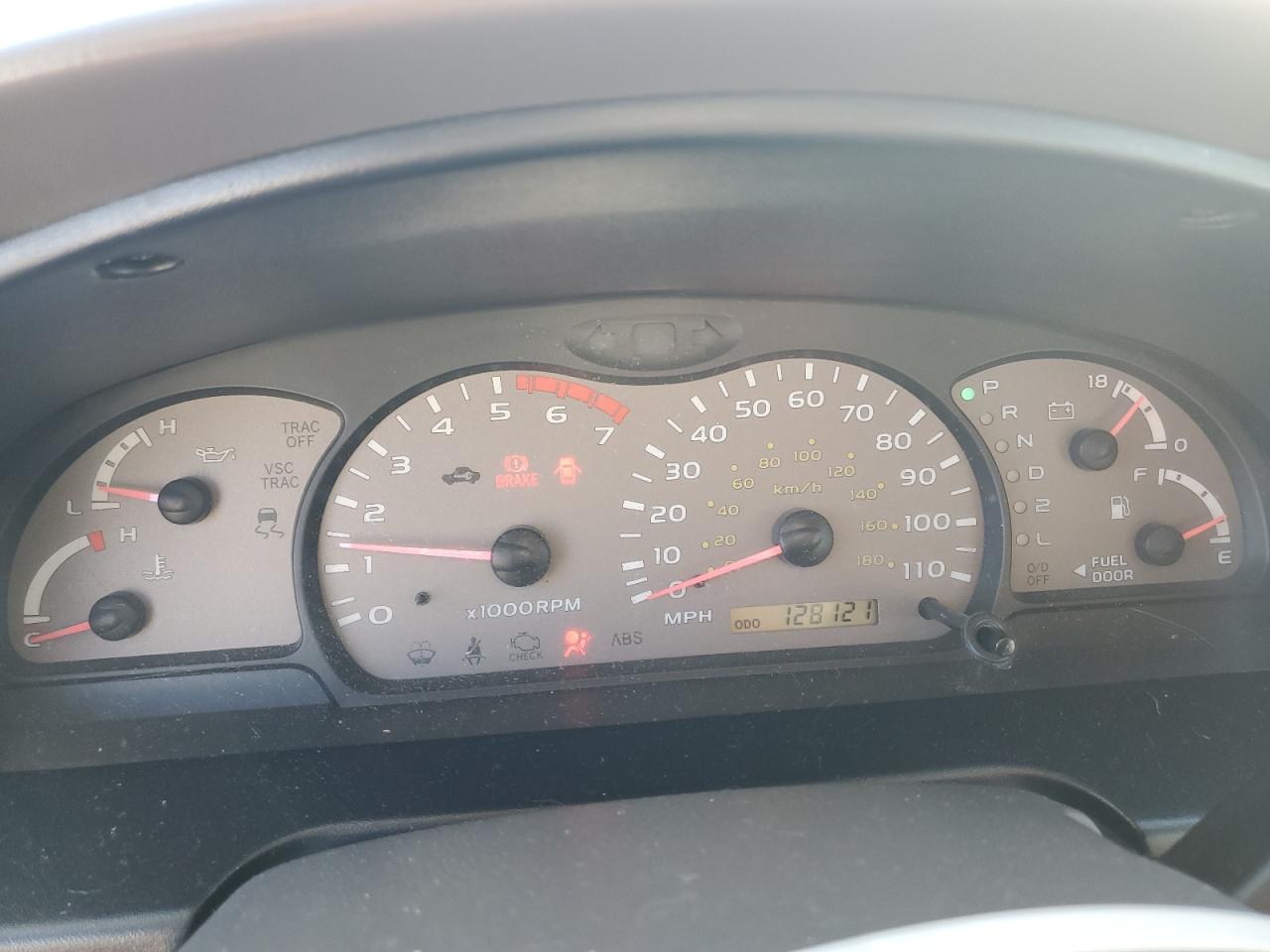 2004 Toyota Sequoia Sr5 VIN: 5TDZT34A14S229910 Lot: 92034525