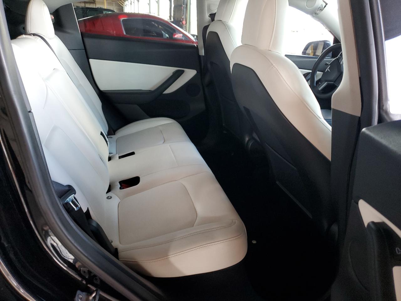 2021 Tesla Model Y VIN: 5YJYGDEE3MF158463 Lot: 92849575