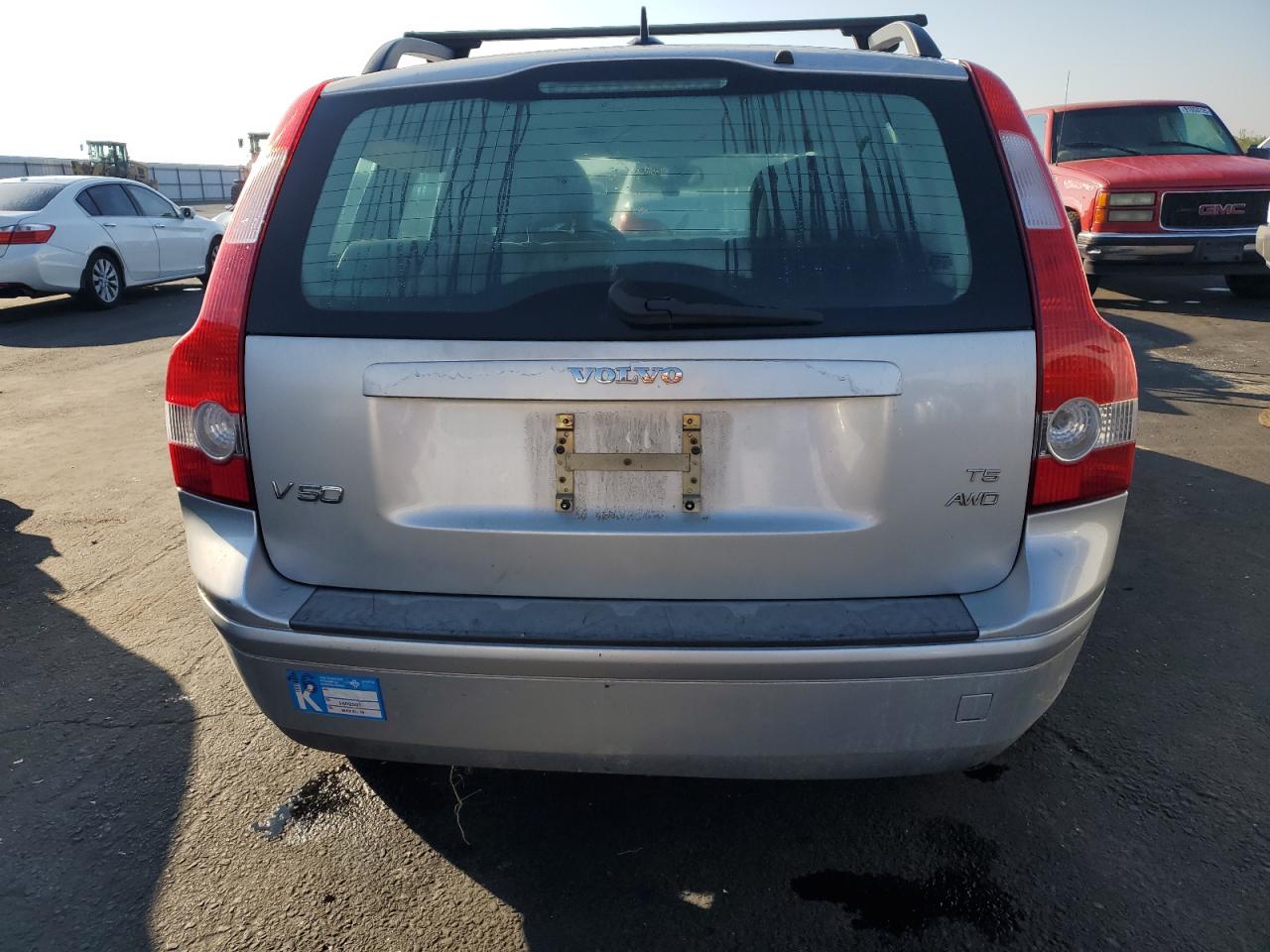 2005 Volvo V50 T5 VIN: YV1MJ682352060111 Lot: 90719335