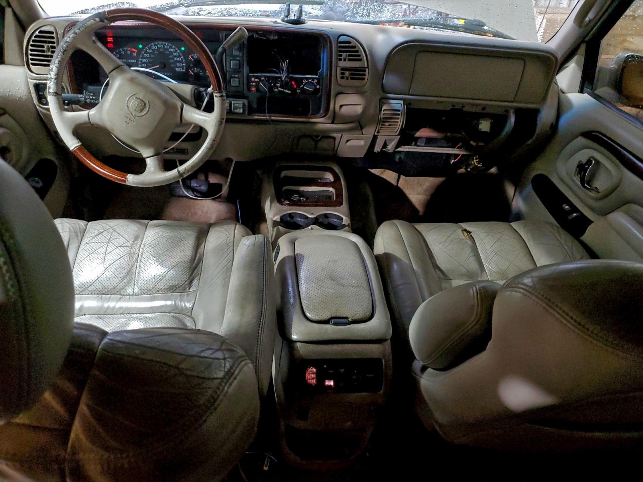 1999 Cadillac Escalade VIN: 1GYEK13R2XR418026 Lot: 92684575