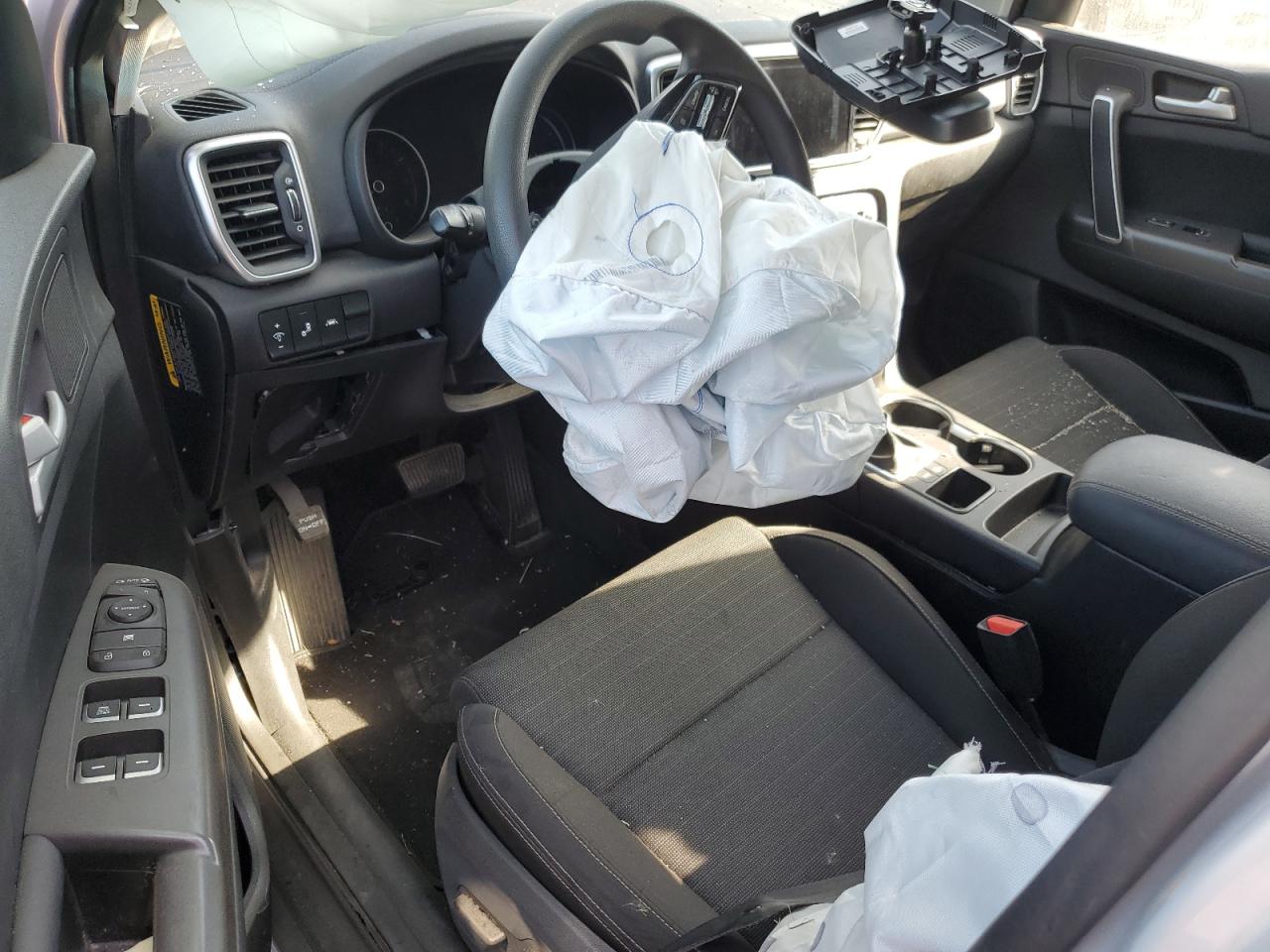 2020 Kia Sportage Lx VIN: KNDPM3AC5L7681796 Lot: 93457425