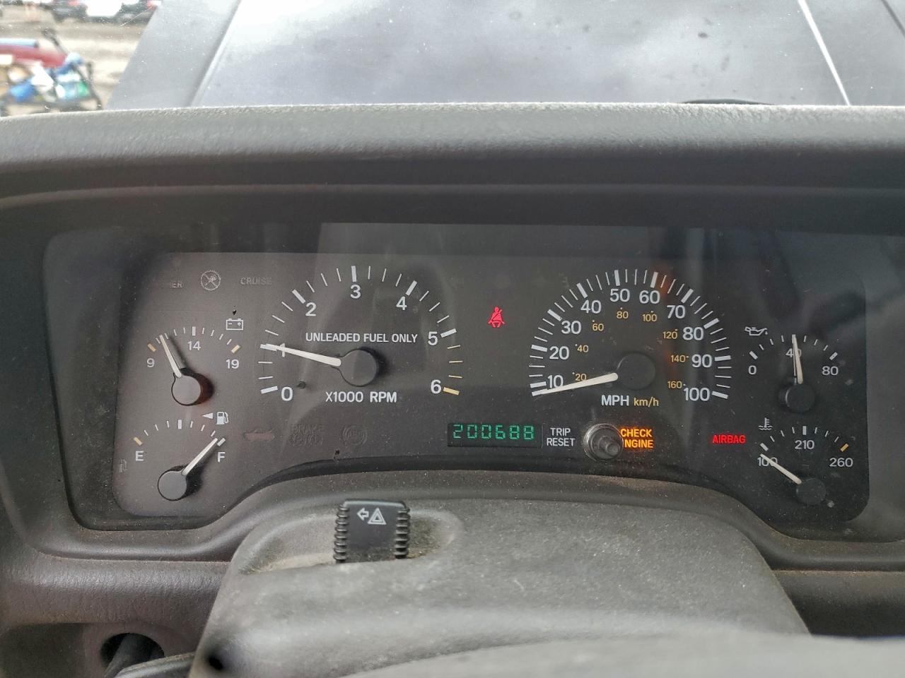 1999 Jeep Cherokee Sport VIN: 1J4FF68S3XL615162 Lot: 94251365