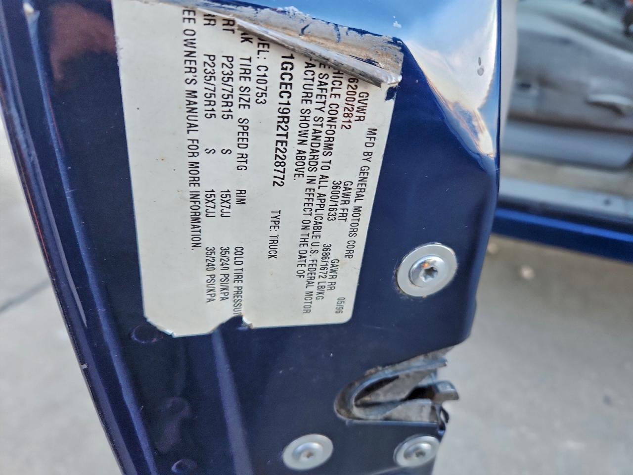 1996 Chevrolet Gmt-400 C1500 VIN: 1GCEC19R2TE228772 Lot: 94721575