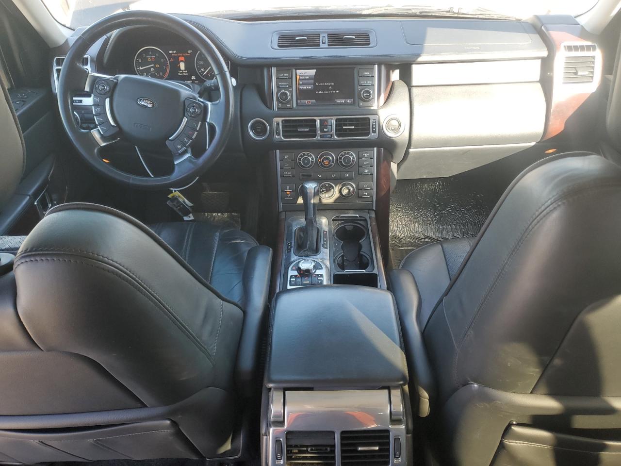 2011 Land Rover Range Rover Hse Luxury VIN: SALMF1D46BA348412 Lot: 92689095