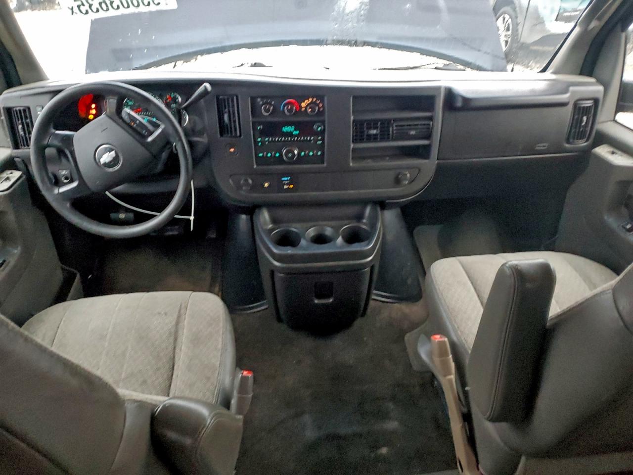 2008 Chevrolet Express G3500 VIN: 1GAHG39K681196657 Lot: 93603635