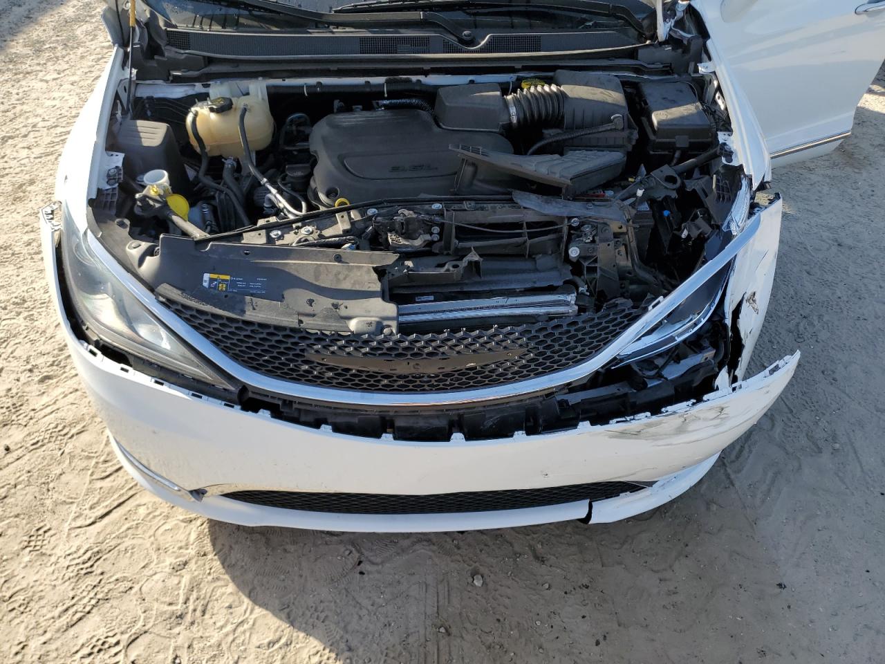 2020 Chrysler Pacifica Touring L VIN: 2C4RC1BG9LR287265 Lot: 91876145