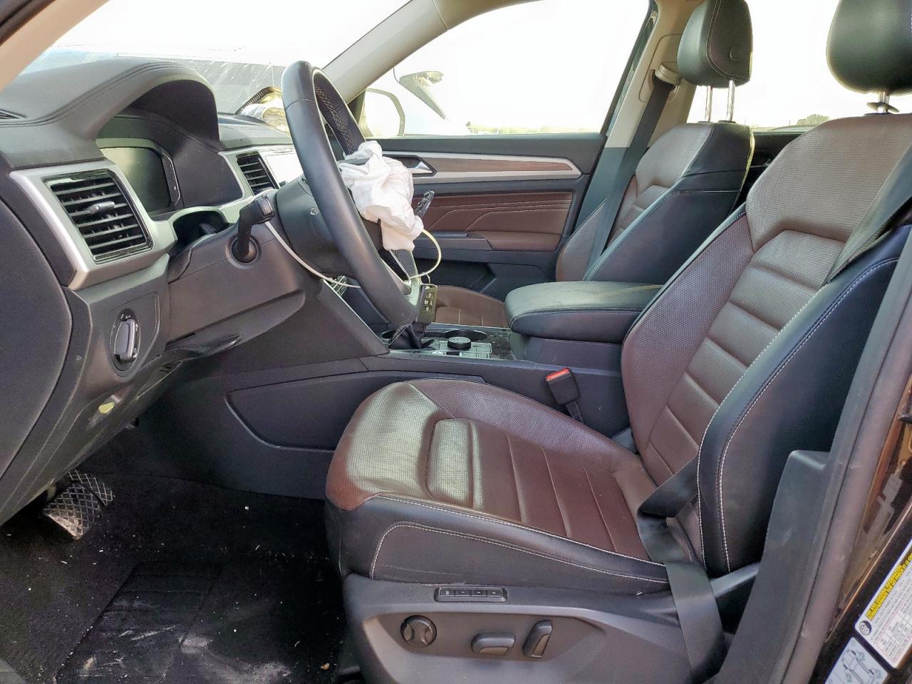 2021 Volkswagen Atlas Sel Premium VIN: 1V2TR2CA8MC590082 Lot: 93218435