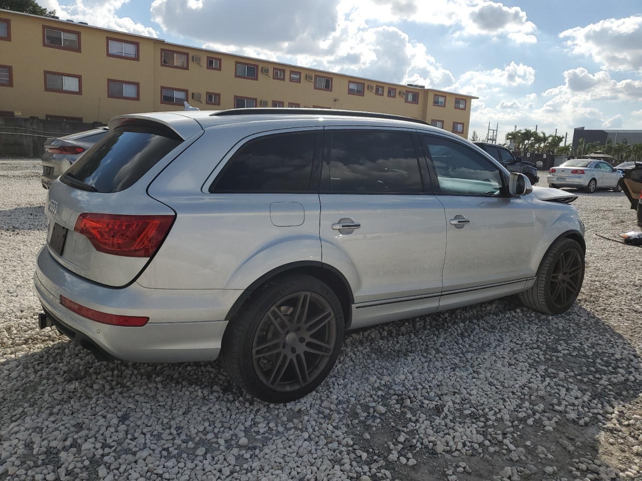 2011 Audi Q7 Premium Plus VIN: WA1LGAFE6BD005615 Lot: 93117525