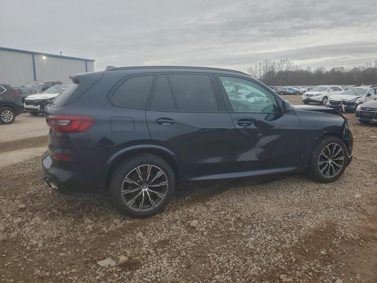 Фото: 5UXCR6C06P9P20229