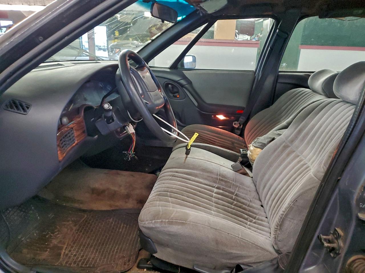 1992 Pontiac Bonneville Se VIN: 1G2HX53L4N1290993 Lot: 94539425