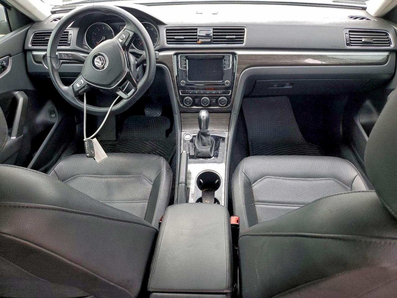 2018 Volkswagen Passat Se VIN: 1VWBA7A31JC014705 Lot: 93427515