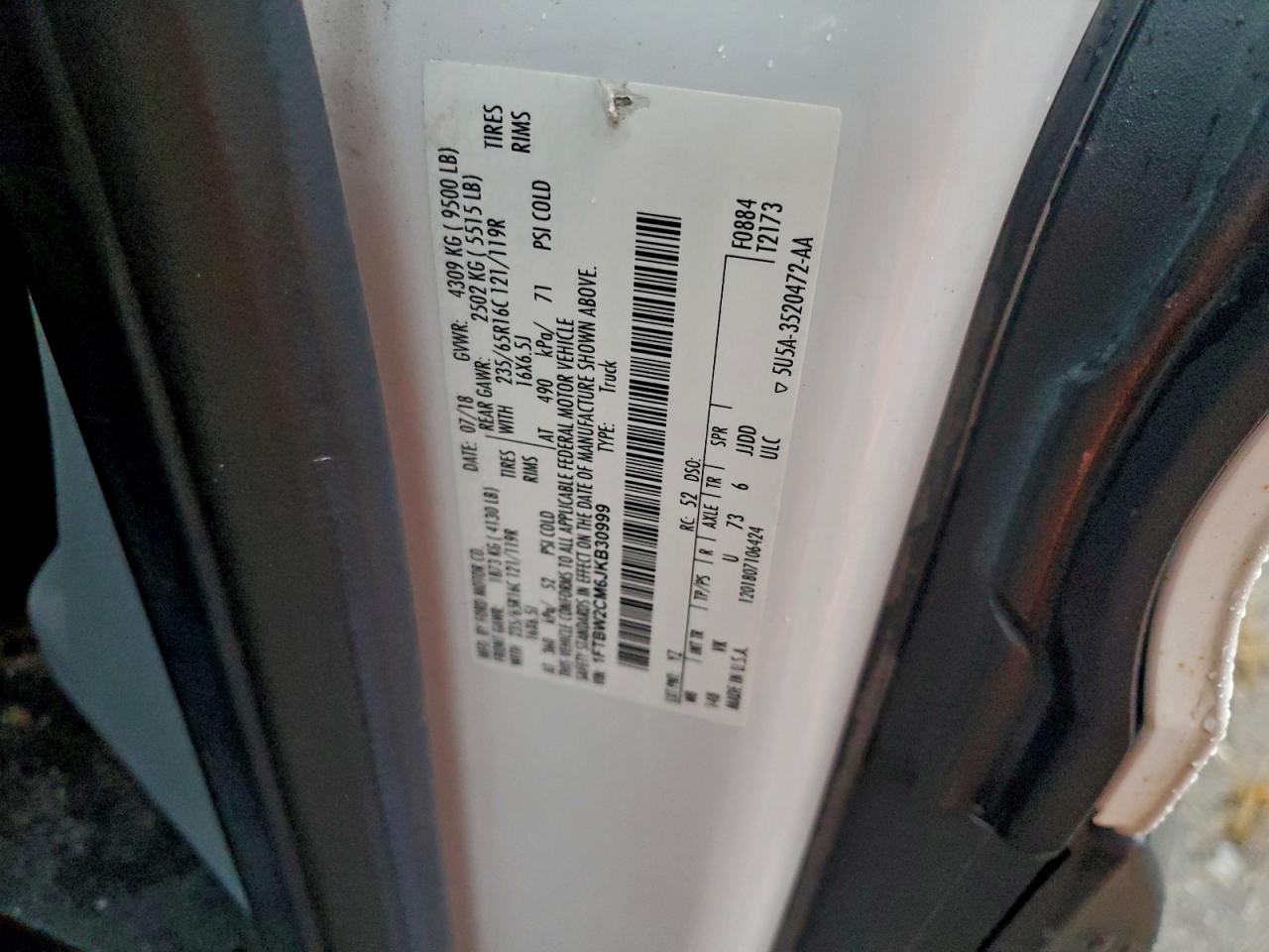 2018 Ford Transit Utility / Service Van VIN: 1FTBW2CM6JKB30999 Lot: 94119055