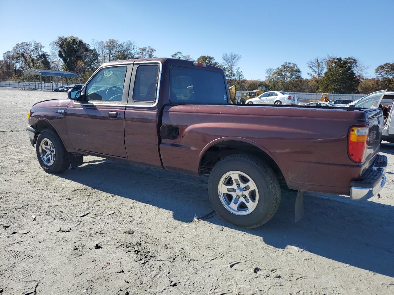 2003 Mazda B2300 Cab Plus 4F4YR16D73TM03024 photo #3