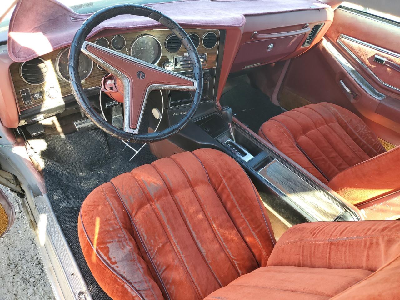 1977 Pontiac Gprix Gt VIN: 2K57Y7A229097 Lot: 91451895