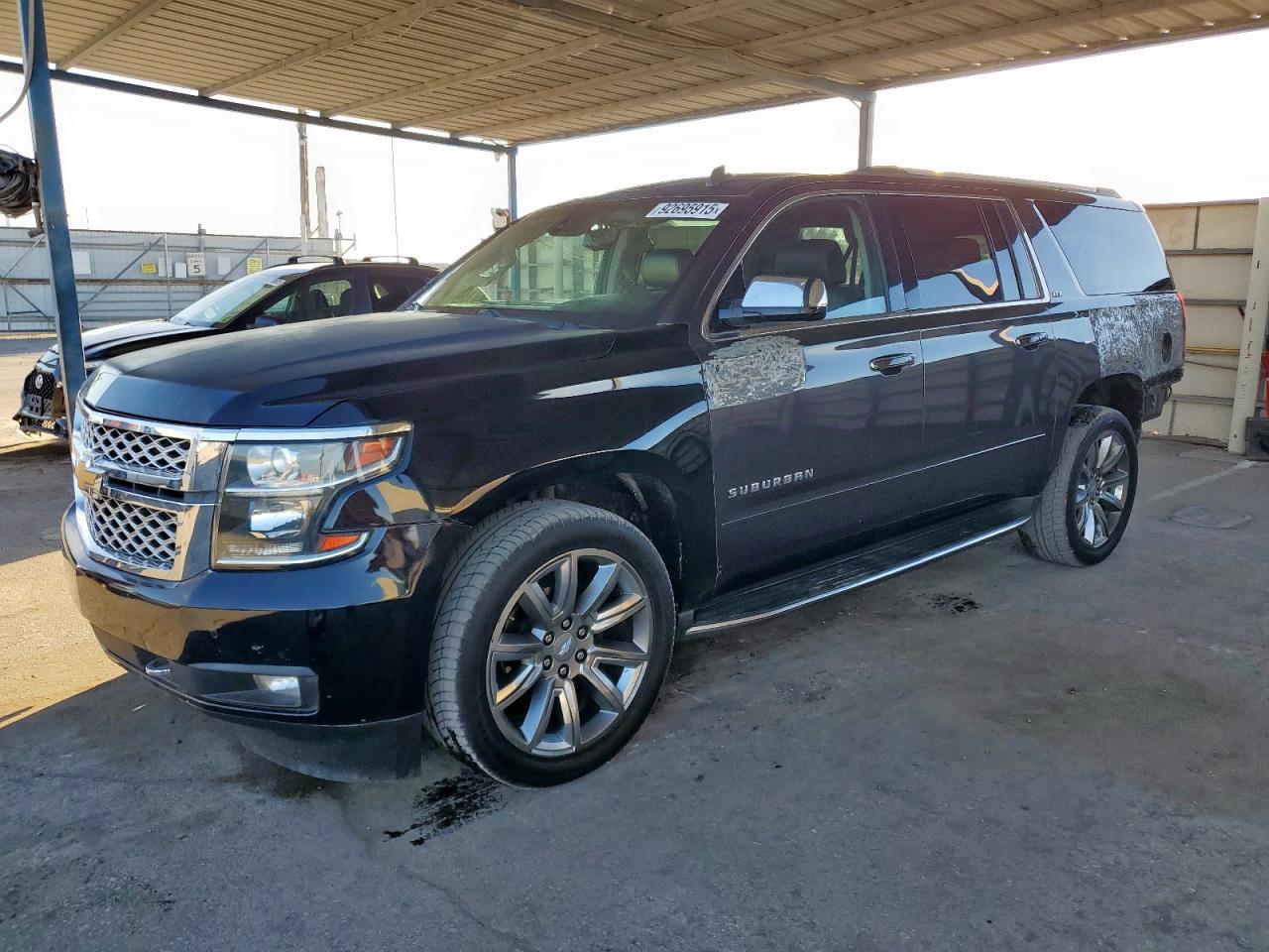 2015 Chevrolet Suburban K1500 Ltz two_colors suv gas 1GNSKKKC4FR206973 photo #1