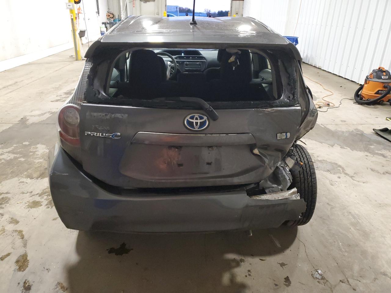 2013 Toyota Prius C VIN: JTDKDTB33D1037002 Lot: 92884165