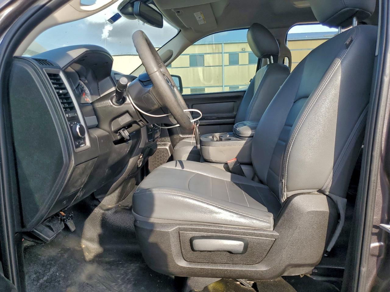 2019 Ram 1500 Classic Tradesman VIN: 1C6RR6FG6KS618698 Lot: 92710455