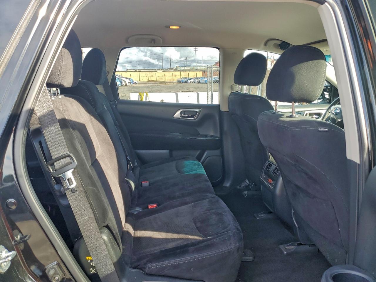 2015 Nissan Pathfinder S VIN: 5N1AR2MN4FC675395 Lot: 94116205