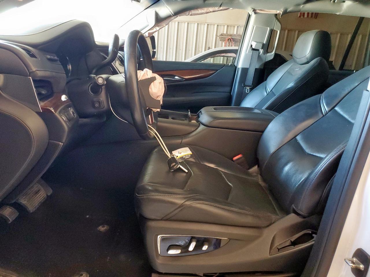 2018 Cadillac Escalade Luxury VIN: 1GYS3BKJXJR131543 Lot: 91832165