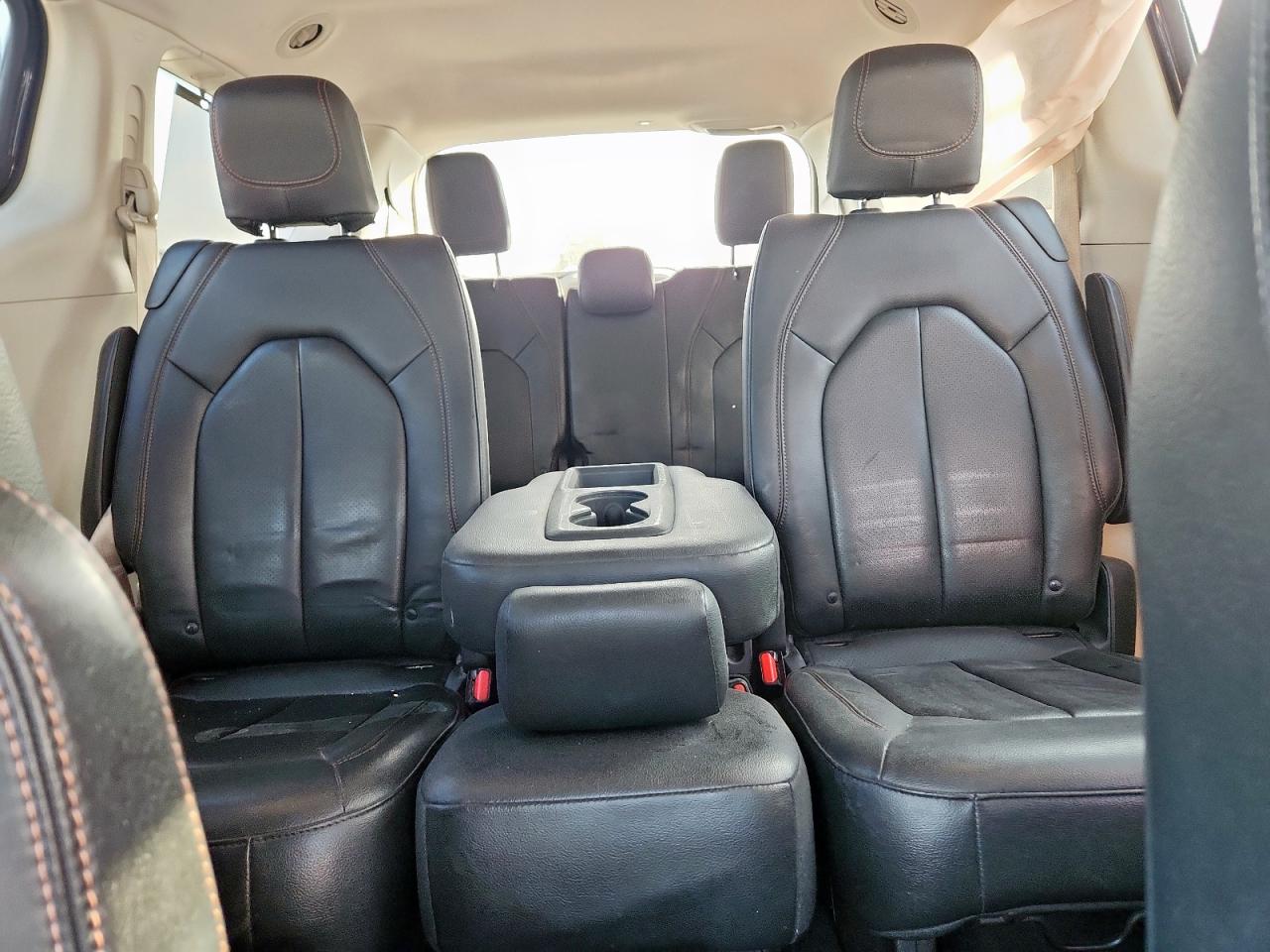 2019 Chrysler Pacifica Touring L VIN: 2C4RC1BG9KR532564 Lot: 93331065