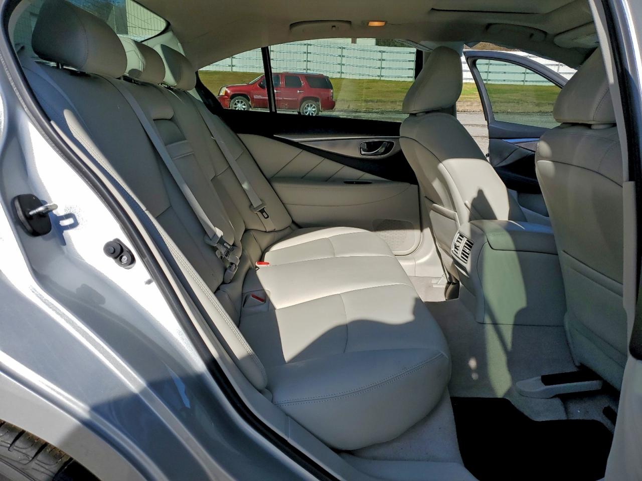 2015 Infiniti Q50 Base VIN: JN1BV7AP5FM344345 Lot: 94234785