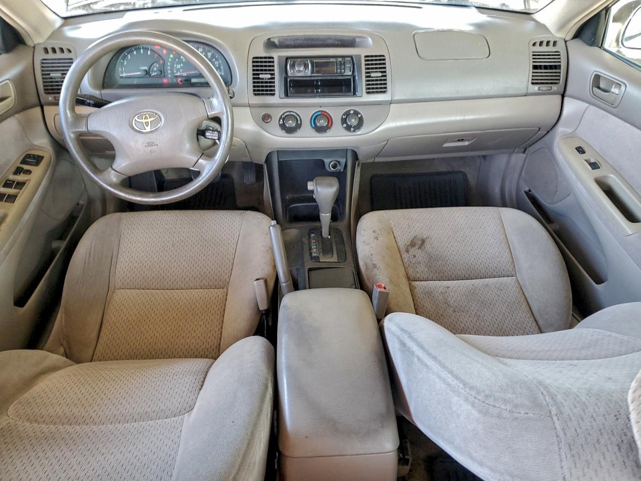 2003 Toyota Camry Le VIN: 4T1BE32K63U121568 Lot: 94217285