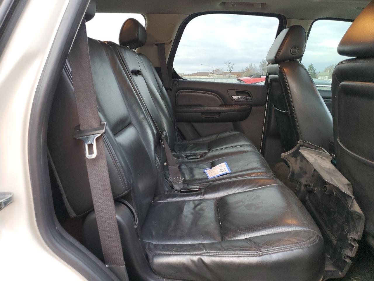 2007 Cadillac Escalade Luxury VIN: 1GYFK63887R408822 Lot: 92607505