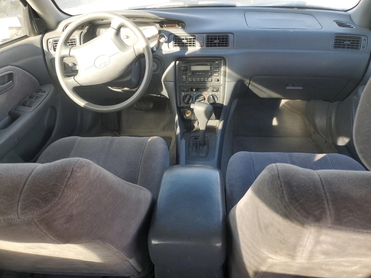 1999 Toyota Camry Le VIN: JT2BF22K3X0194320 Lot: 91865155