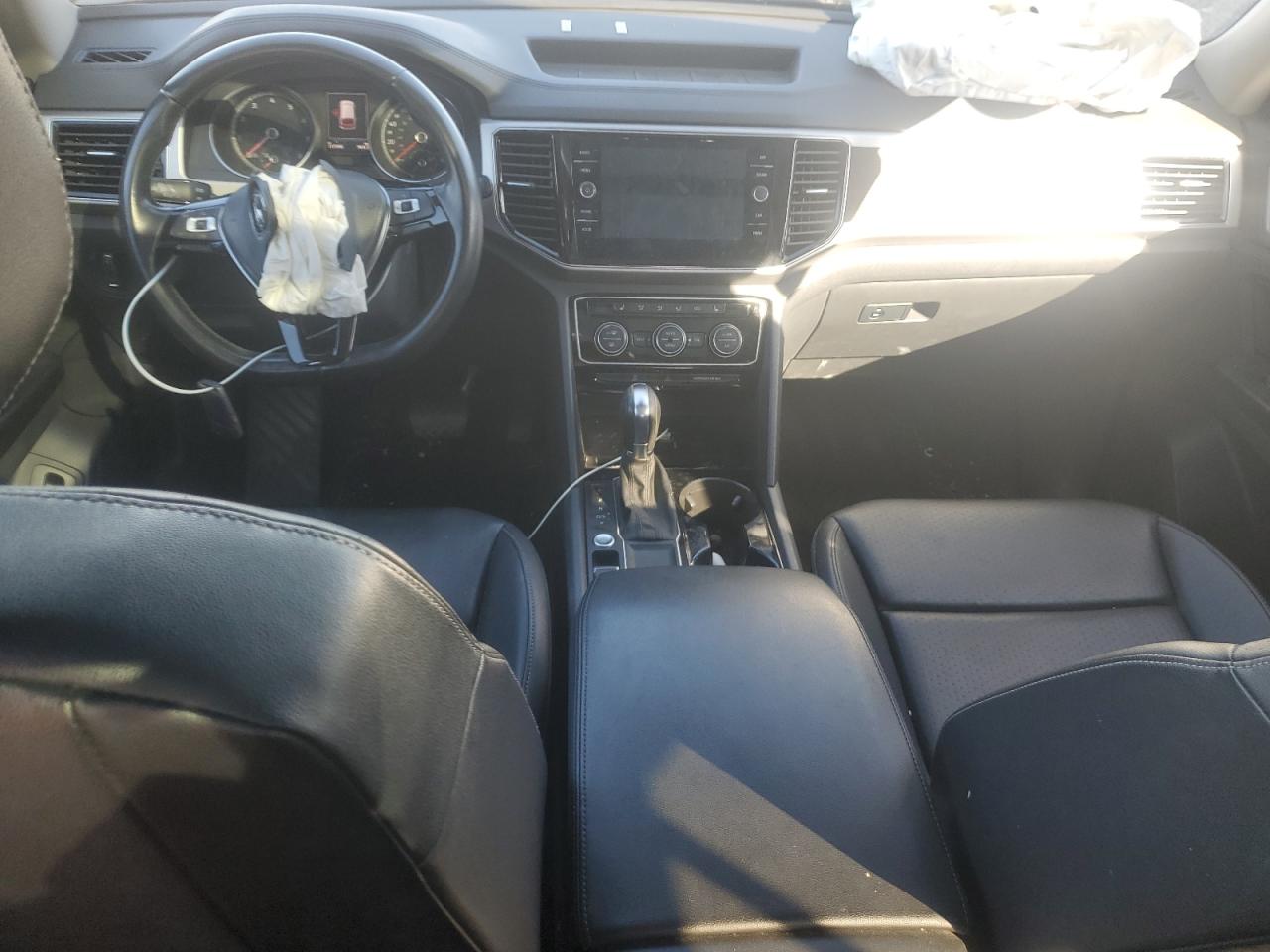 2018 Volkswagen Atlas Sel VIN: 1V2ER2CAXJC516084 Lot: 92541865