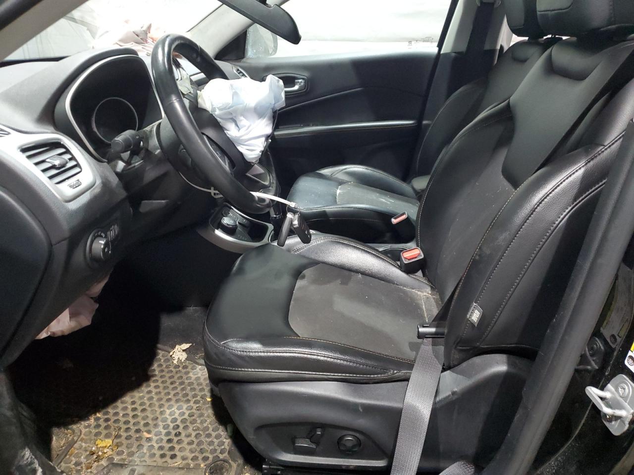 2018 Jeep Compass Latitude VIN: 3C4NJDBB5JT162221 Lot: 93028055