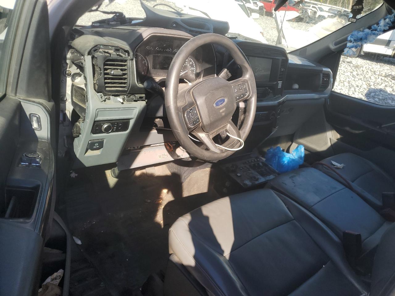 2023 Ford F150 VIN: 1FTMF1C54PKE38886 Lot: 87450995