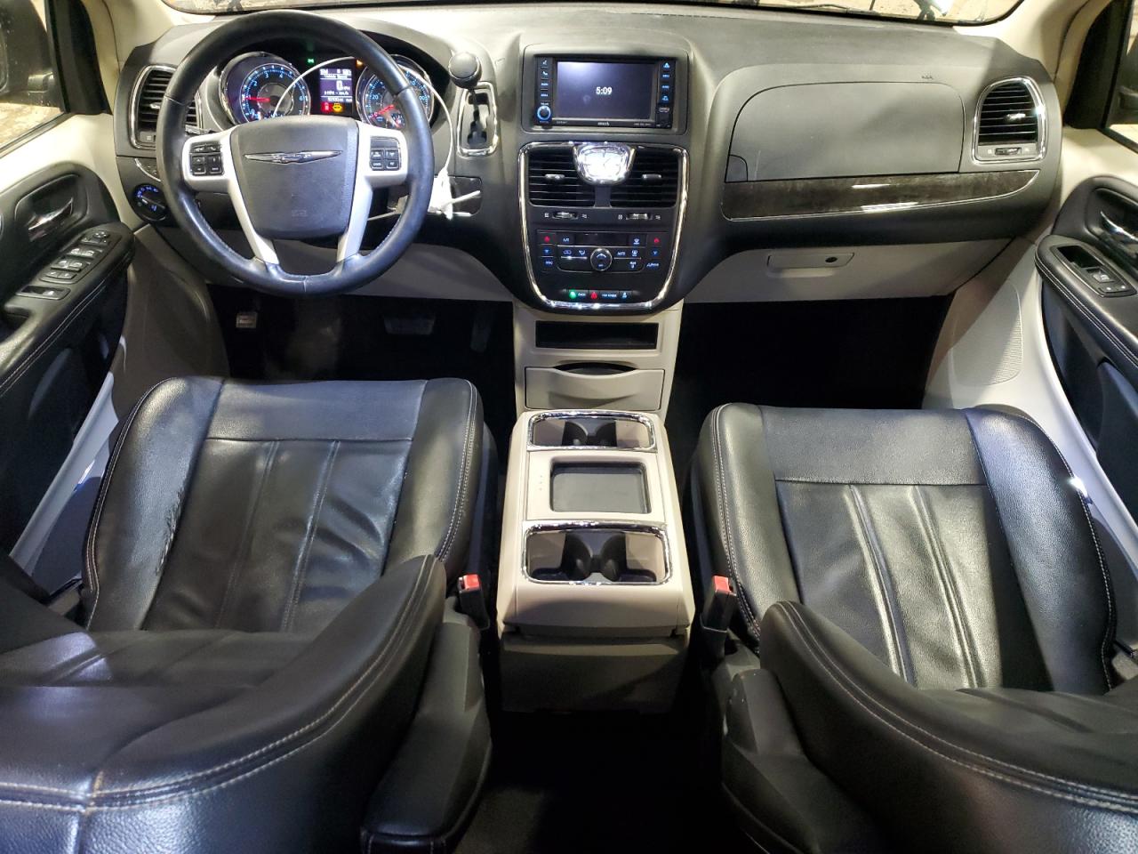 2014 Chrysler Town & Country Touring VIN: 2C4RC1BG4ER449774 Lot: 92010515