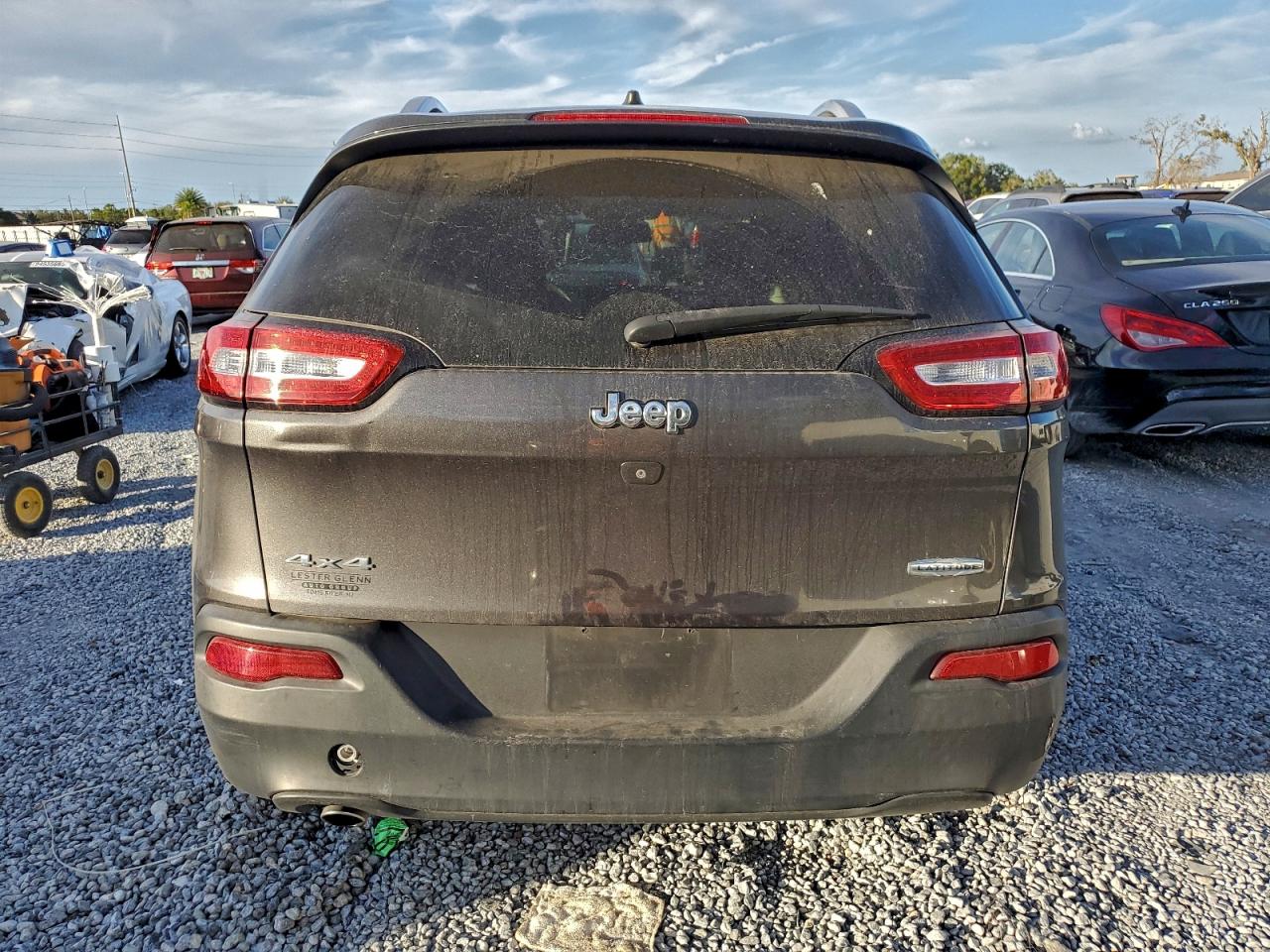 2015 Jeep Cherokee Latitude VIN: 1C4PJMCB7FW535090 Lot: 94755885