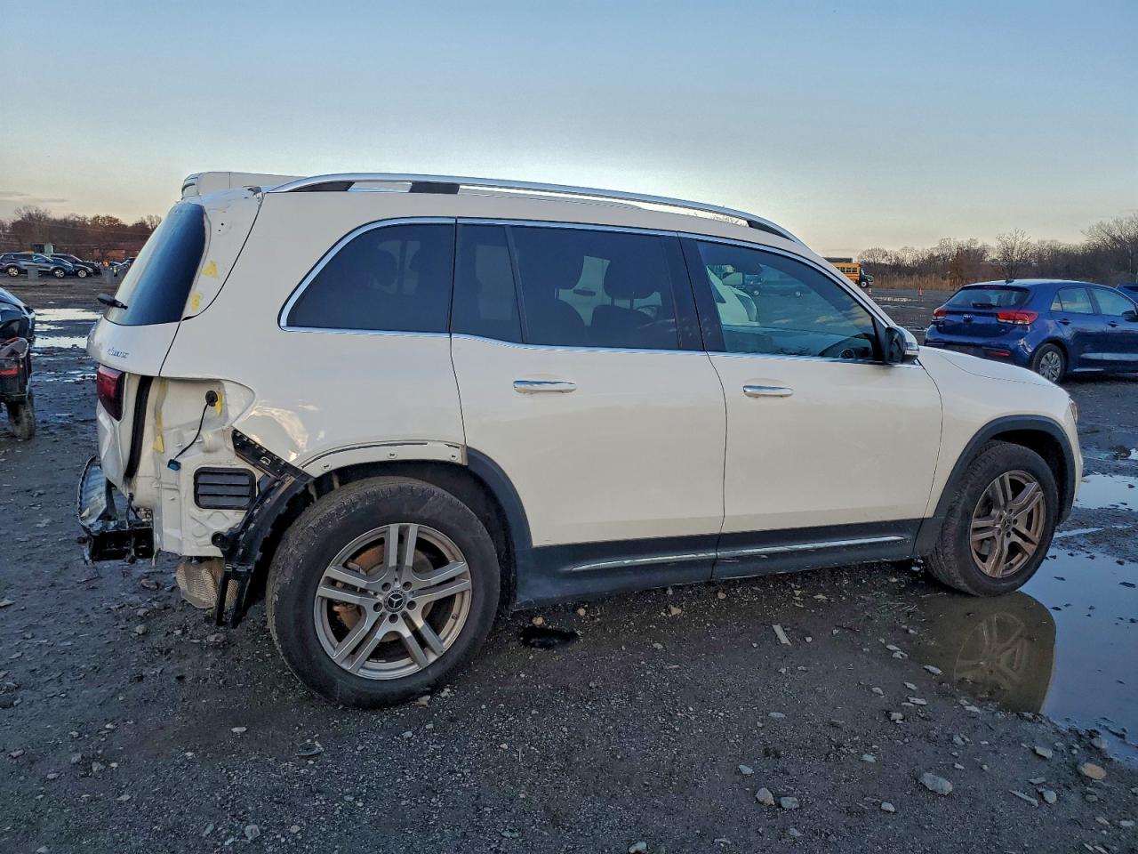 Фото: W1N4M4HB3PW264896