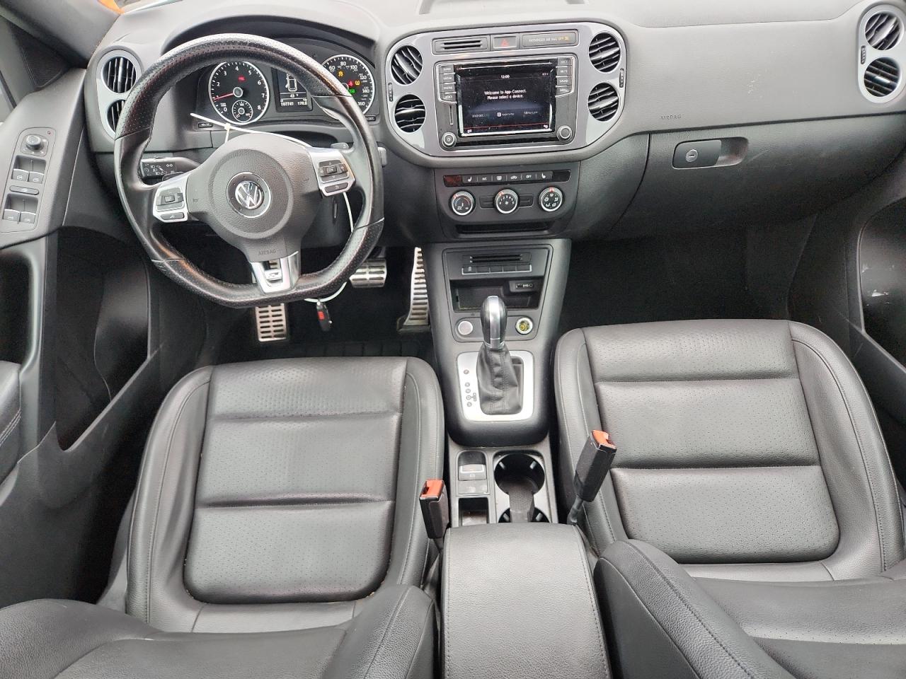 2016 Volkswagen Tiguan S VIN: WVGAV7AX2GW606879 Lot: 91897285