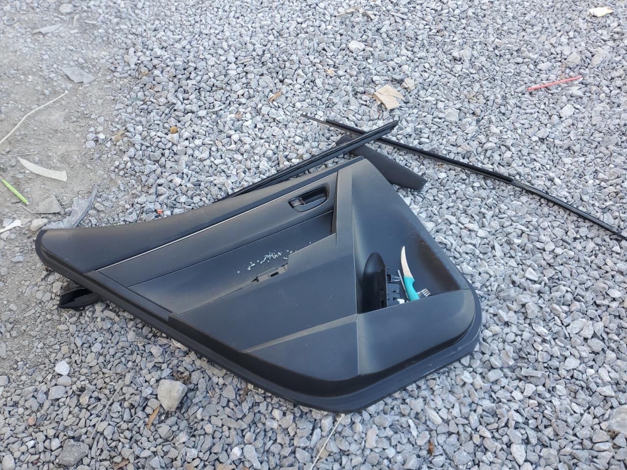 2014 Toyota Corolla L VIN: 2T1BURHE1EC059041 Lot: 92729425