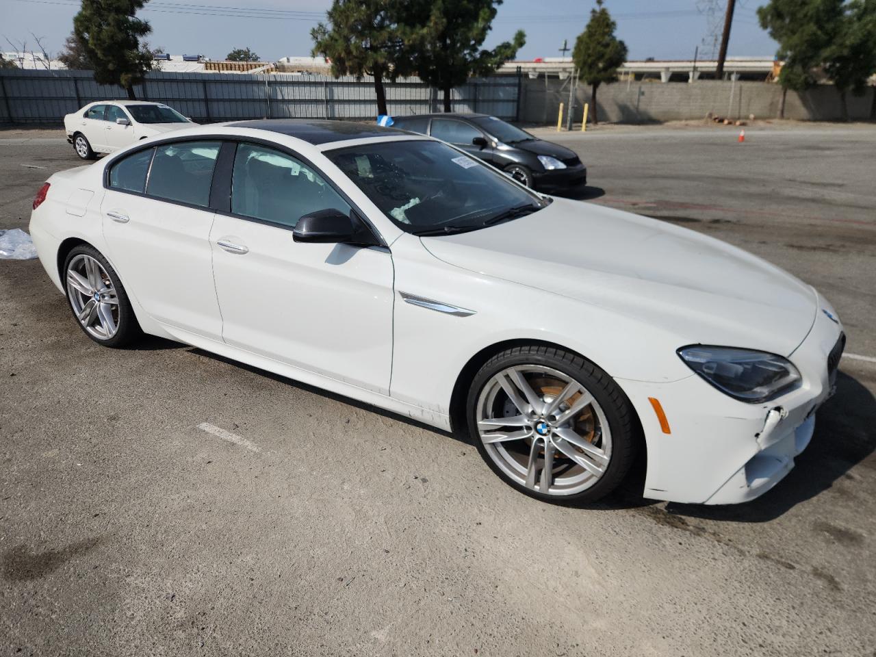 Фото: WBA6D0C57HG639420