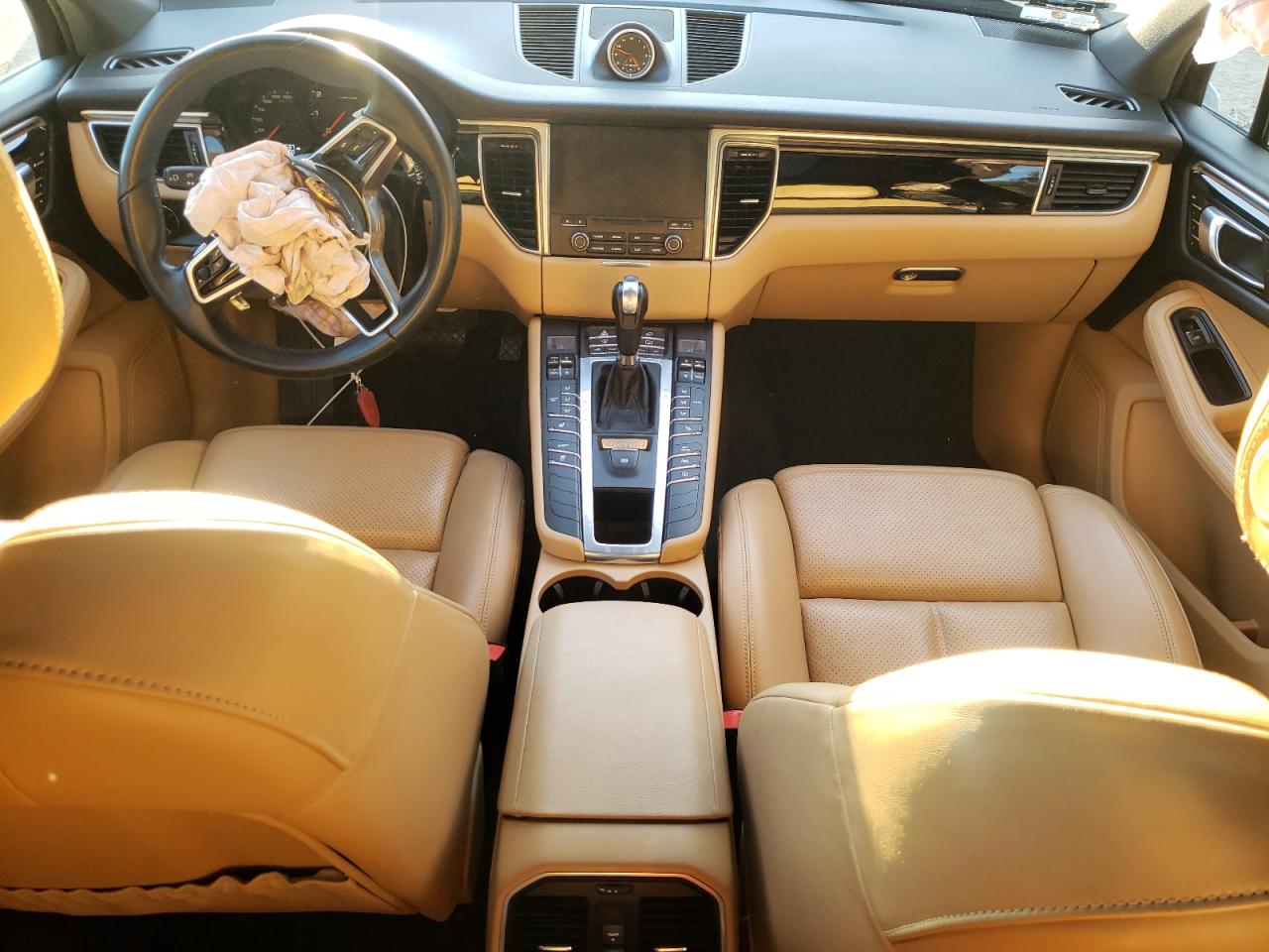 2018 Porsche Macan VIN: WP1AA2A52JLB17343 Lot: 91943345