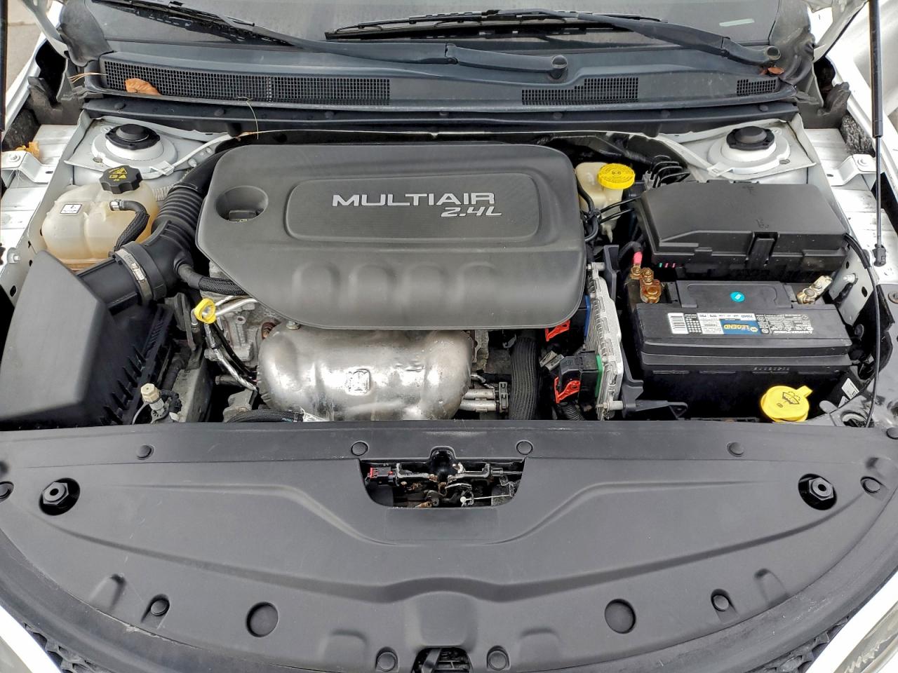 2015 Chrysler 200 Limited VIN: 1C3CCCAB0FN558503 Lot: 93598235