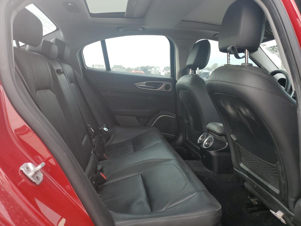 2017 Alfa Romeo Giulia Q4 VIN: ZARFAEDN5H7540687 Lot: 92615675