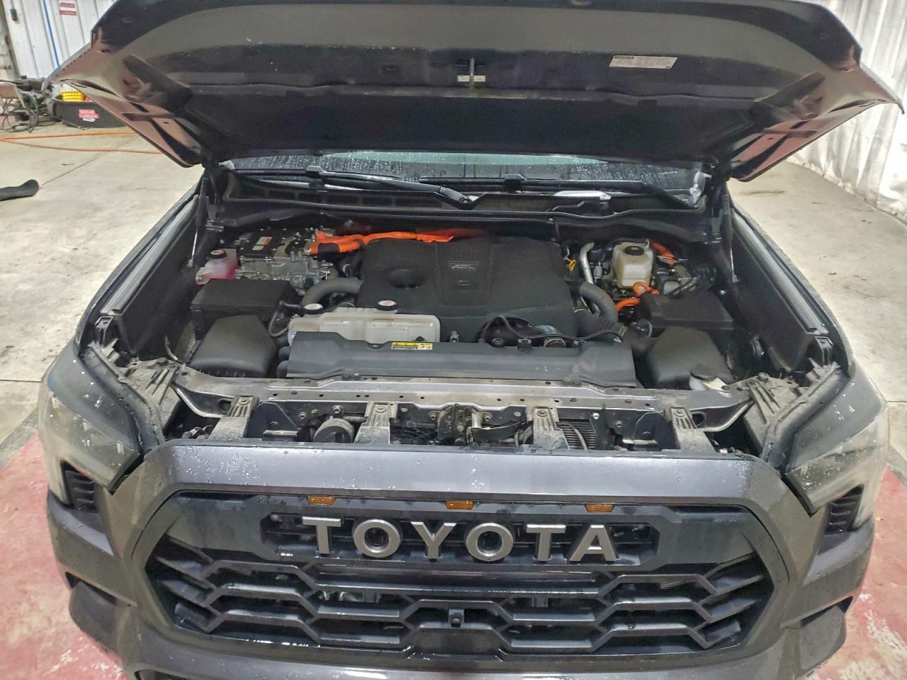 2024 Toyota Sequoia Sr5 VIN: 7SVAAABA6RX044074 Lot: 68927555